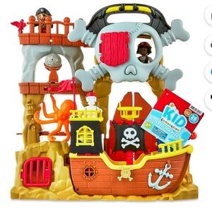 Kid Connection Pirate Island Playset with pirate ship